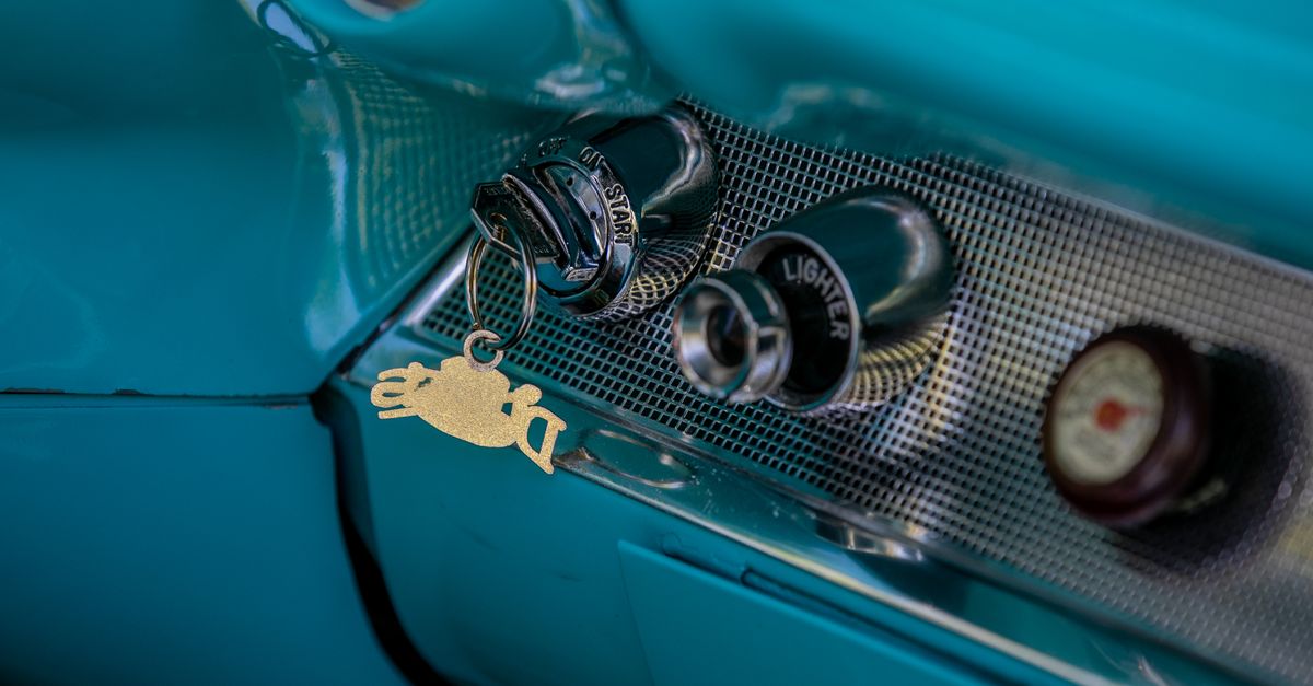Chevrolet car key fob — Riverside Drive Locksmith NYC Corp