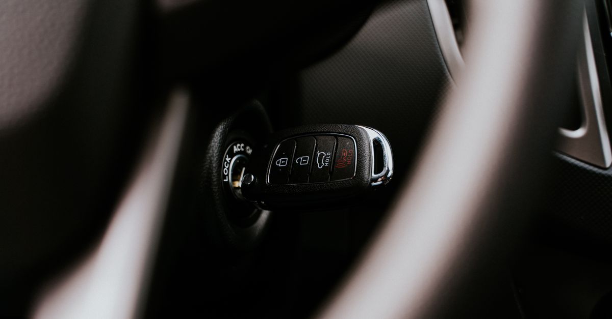 Hyundai car key fob — Riverside Drive Locksmith NYC Corp