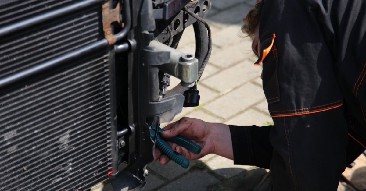 locksmith service technician — Riverside Drive Locksmith NYC Corp